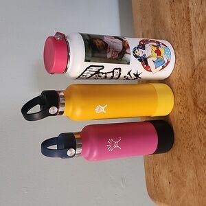 Lot of 3 hydro flask bottles